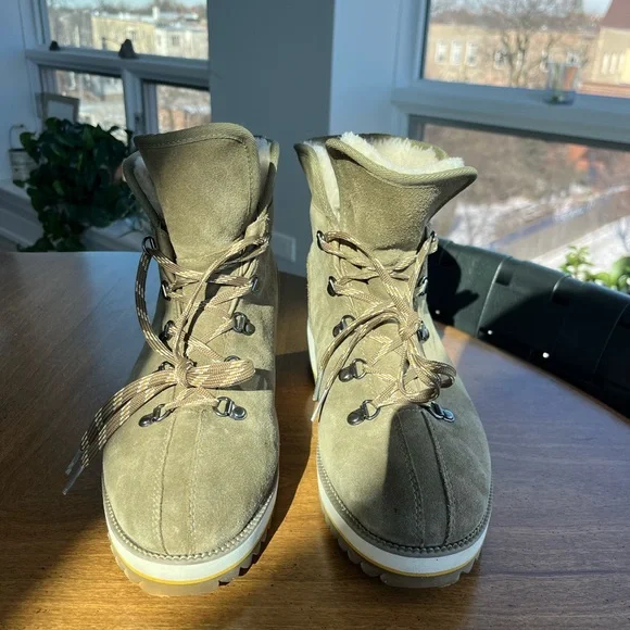 Ugg birch suede winter boots - womens size 9 - Picture 4 of 5